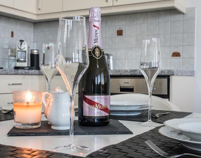 Luxury Penthouse Apartment With 3 Balconies -2 Bedrooms -Petrus View & Parking Luxemburg Exterior foto